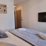 Le Manaka - De Standing Spacieux Pour 10 Personnes Mae-0221